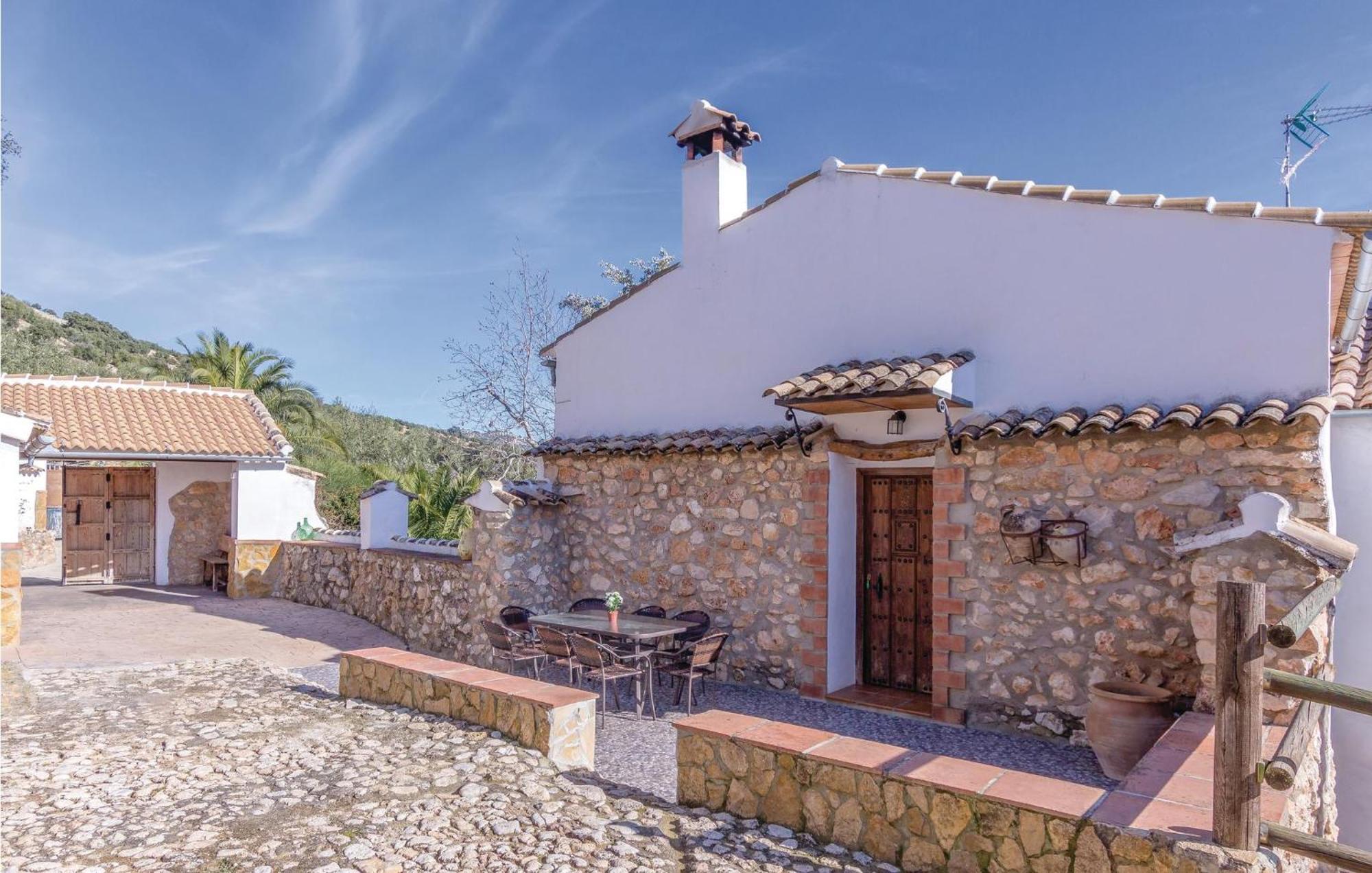 8 Bedroom Lovely Home In Iznájar Esterno foto