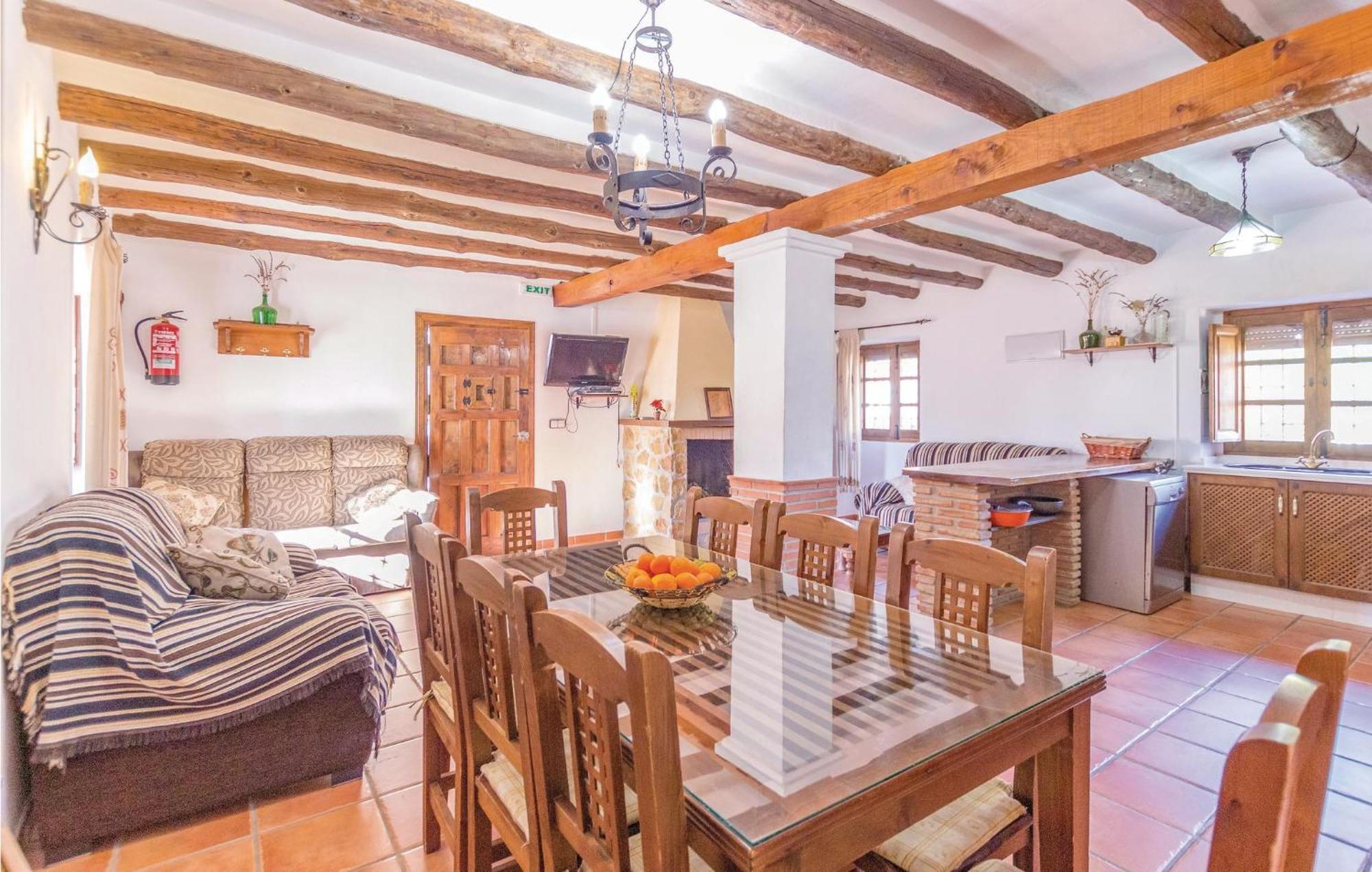 8 Bedroom Lovely Home In Iznájar Esterno foto